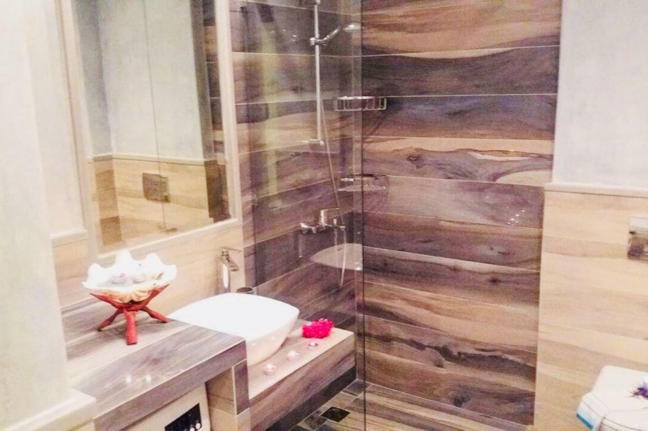 New Luxury Apartments In Плакиас Екстериор снимка