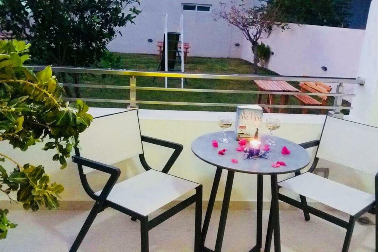 New Luxury Apartments In Плакиас Екстериор снимка